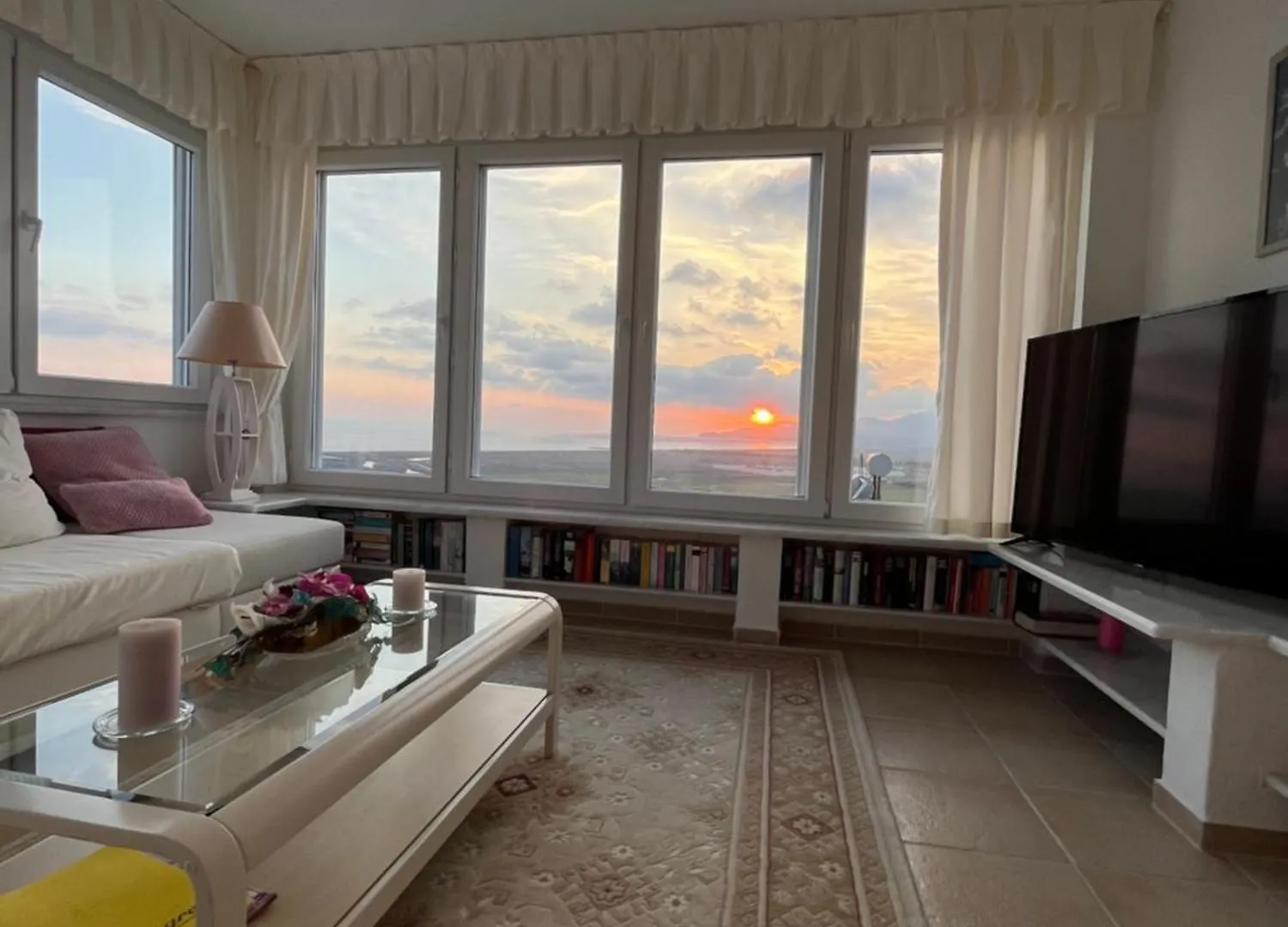 Villa Bella Vista - Near The Beach And Airport ダラマン 0*,  トルコ